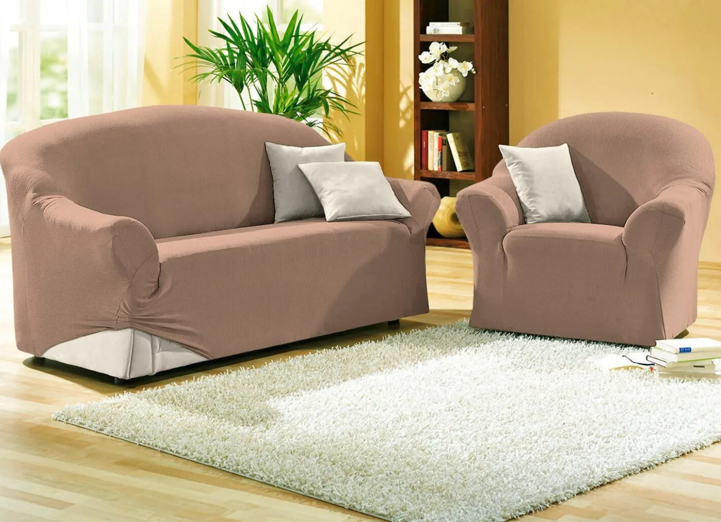 Schützende Stretchbezüge für Sessel und Sofa