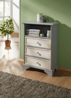 Schubladenkommode im Landhaus-Stil