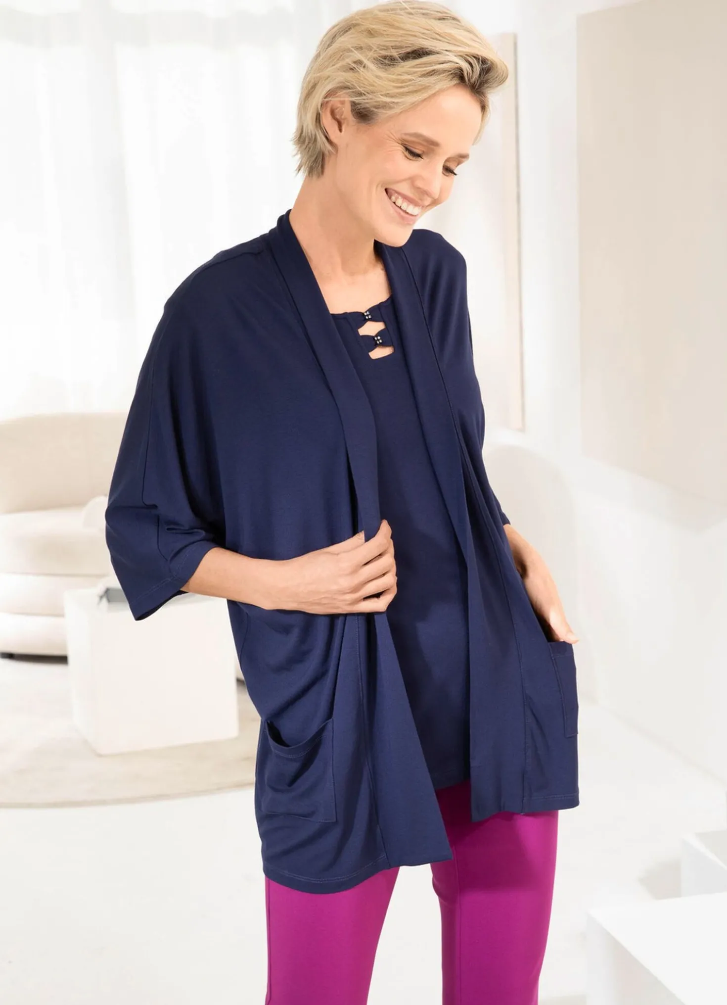 Shirtjacke mit aufgesetzten Taschen in 2 Farben
