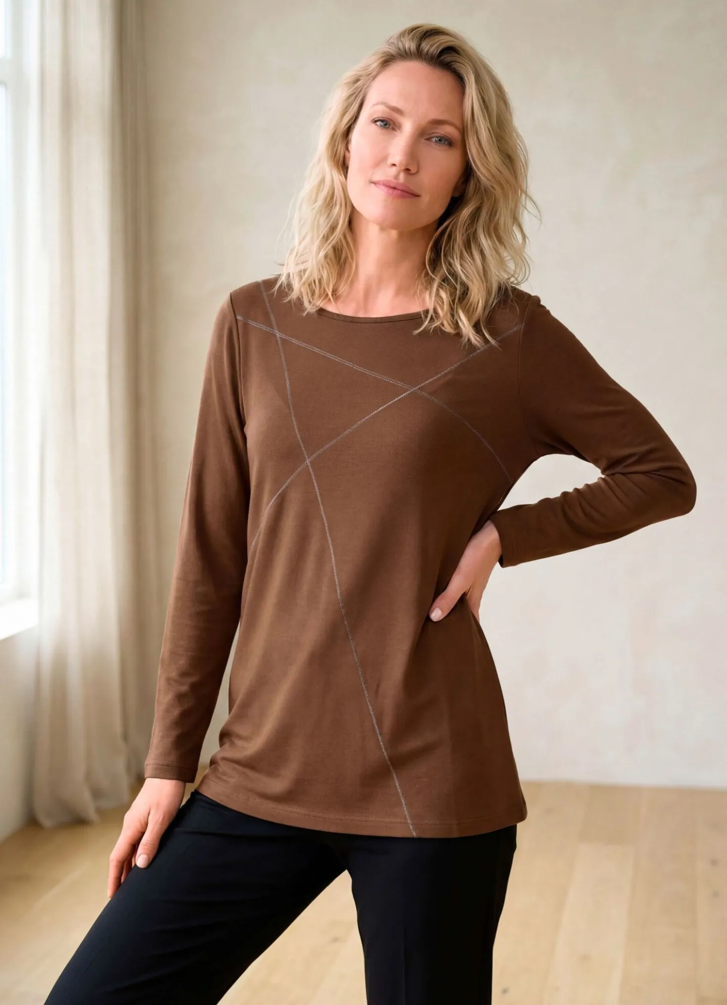 Shirt mit effektvollen Flatlocknähten
