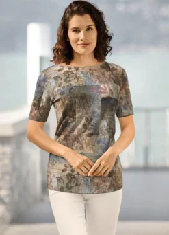Shirt mit femininem U-Boot Ausschnitt