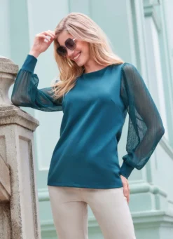 Shirt mit langen, plissierten Chiffonärmeln