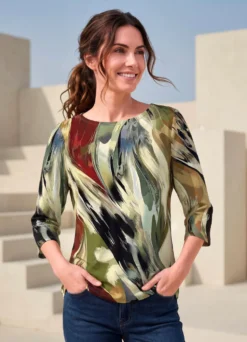 Shirt mit modisch flachem Halsausschnitt