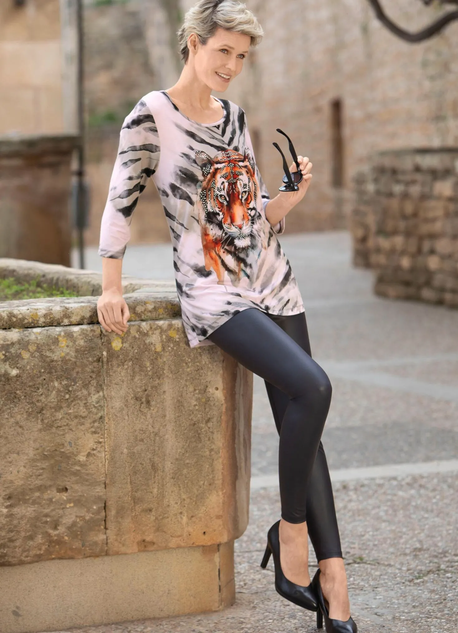 Shirt mit platziertem Tiermotiv