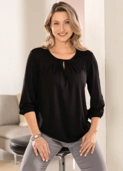 Shirt mit Schlitz in 2 Farben