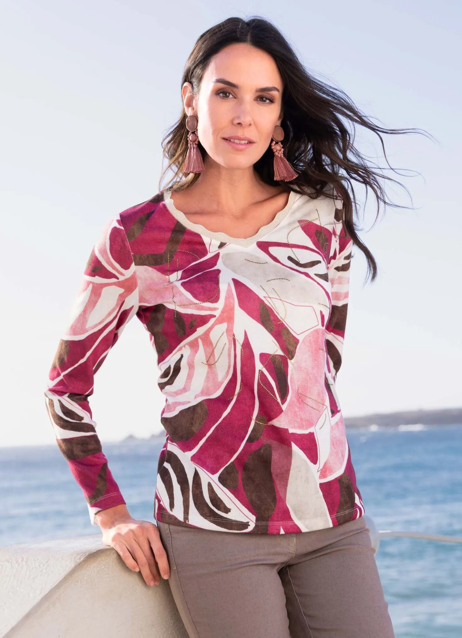 Shirt mit Strasszier