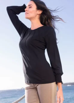 Shirt mit tollen Zierbiesen