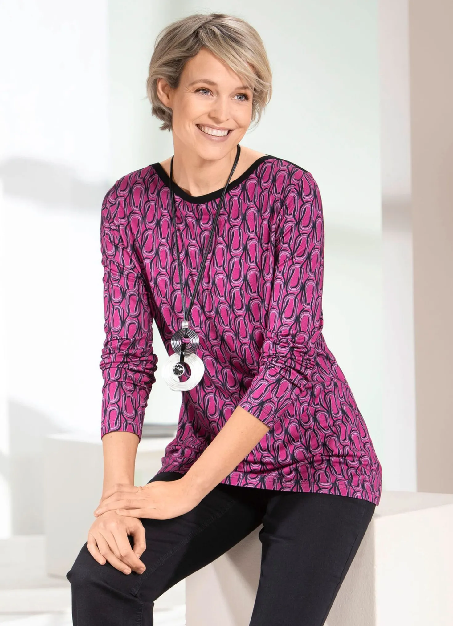 Shirt mit U-Boot-Ausschnitt