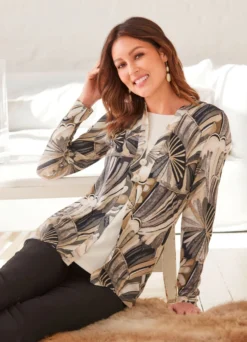 Shirt mit Zierknöpfen