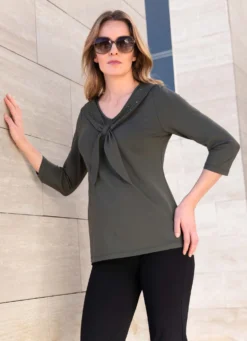 Shirt-Tunika mit funkelnden Nieten