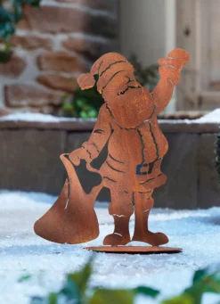 Silhouette Nikolaus aus gerostetem Stahlblech
