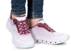 SKECHERS, trendige Damen-Sneaker, mit geformter Slip-Ins Fersenplatte