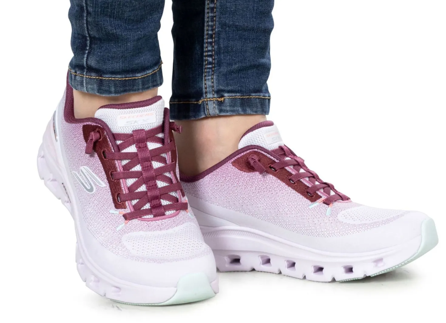 SKECHERS, trendige Damen-Sneaker, mit geformter Slip-Ins Fersenplatte