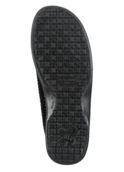 Slipper aus elastischem Strickmaterial