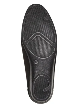 Slipper aus elastischem Textilmaterial