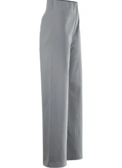 Soft-Stretch-Hose in modischer Weite