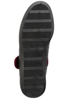 Spangenschuh aus weichem Filz