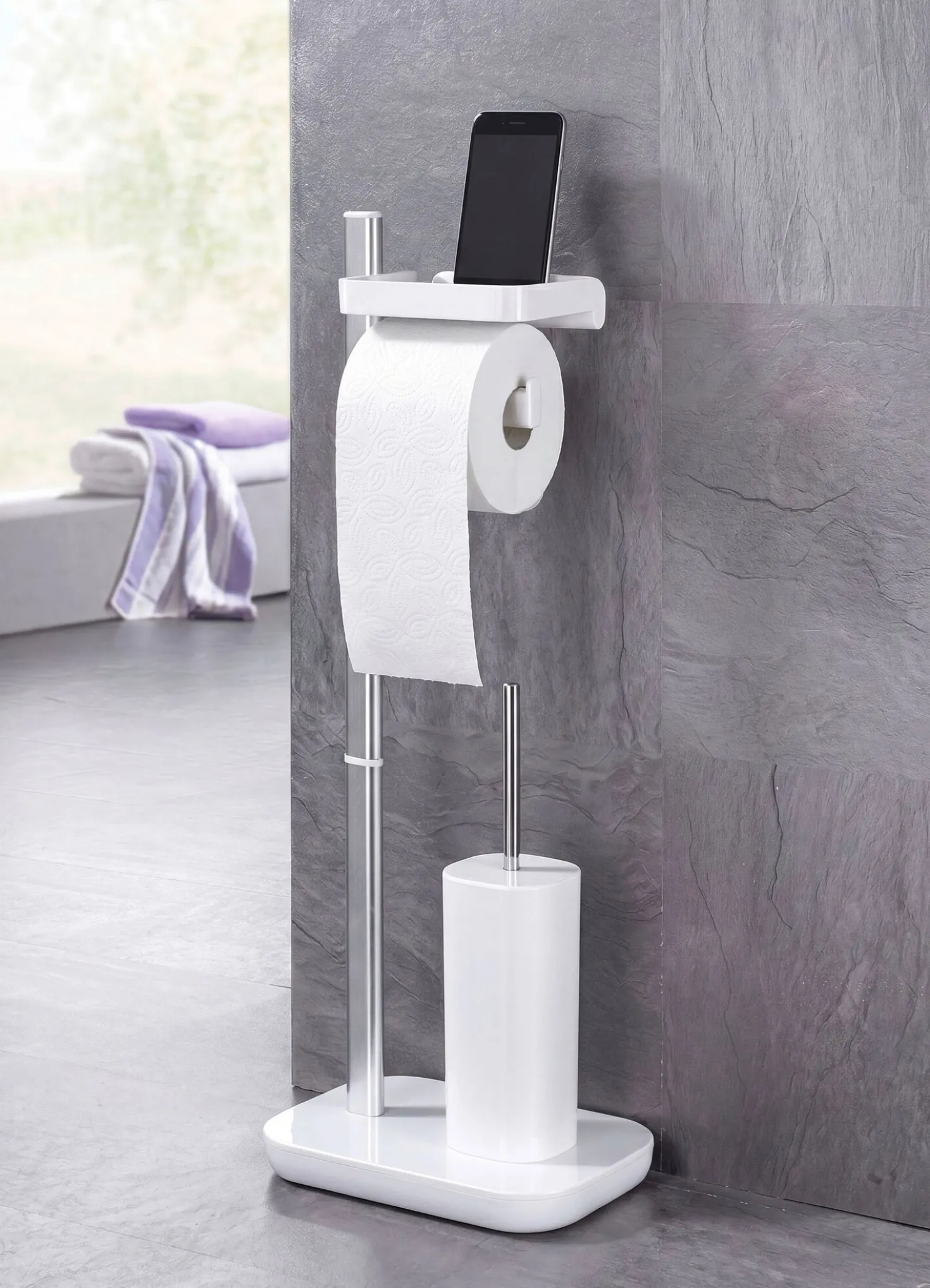 Stand-WC-Garnitur mit Ablage