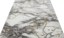 Stilsichere Brücken und Teppiche mit Marmormotiv