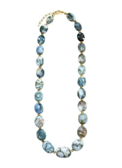 Strahlende Garnitur mit Opal und Hämati