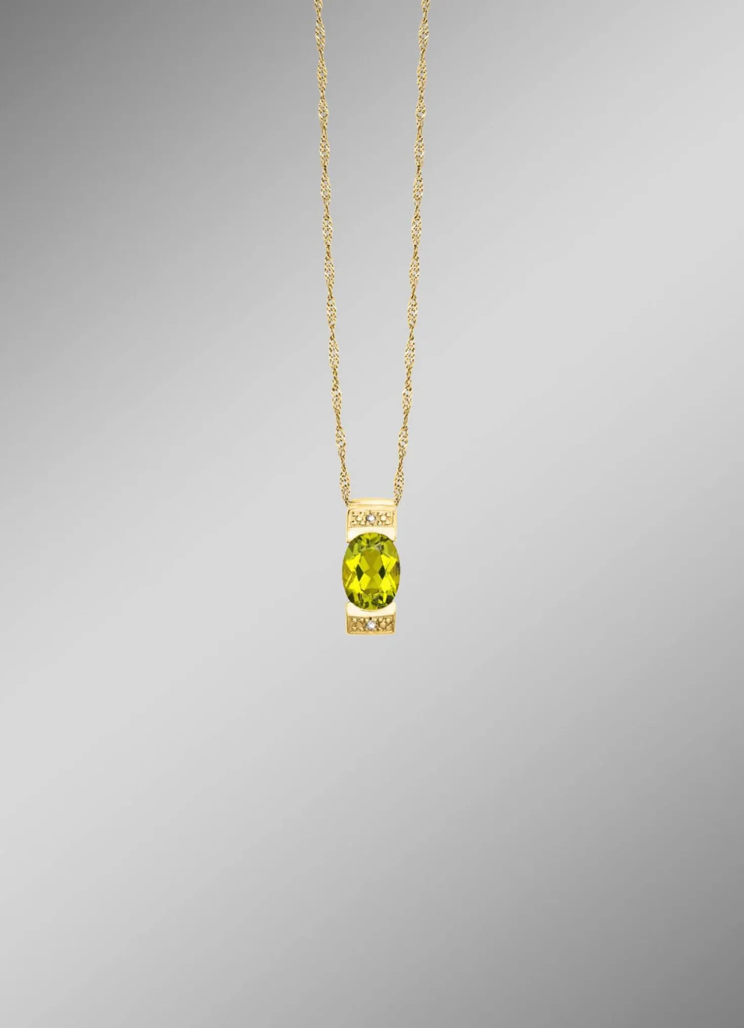 Strahlende Natürlichkeit – Anhänger mit Peridot und Diamanten