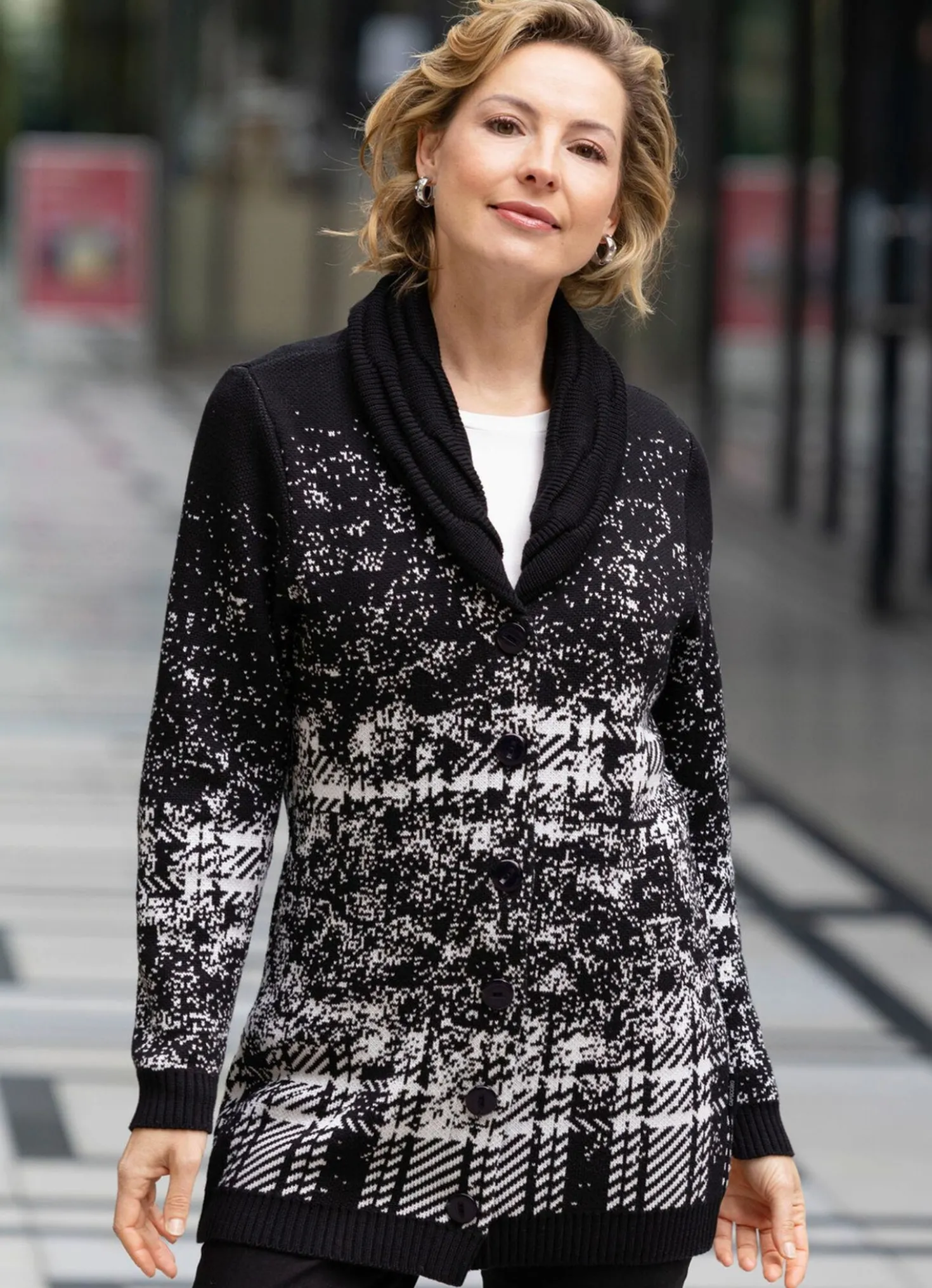 Strickjacke in Jacquard-Dessin