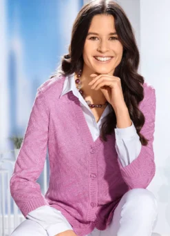 Strickjacke in zarter Struktur