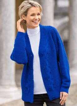 Strickjacke mit dekorativer Struktur