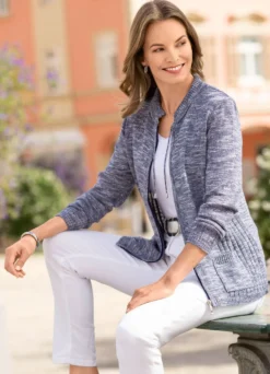 Strickjacke mit Strickbandzier und Taschen