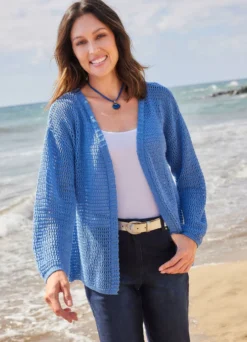 Strickjacke mit Struktur- und Ajourmuster