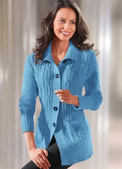 Strickjacke mit Zopfmuster