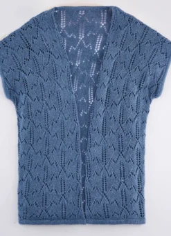 Strickweste mit Ajourmuster