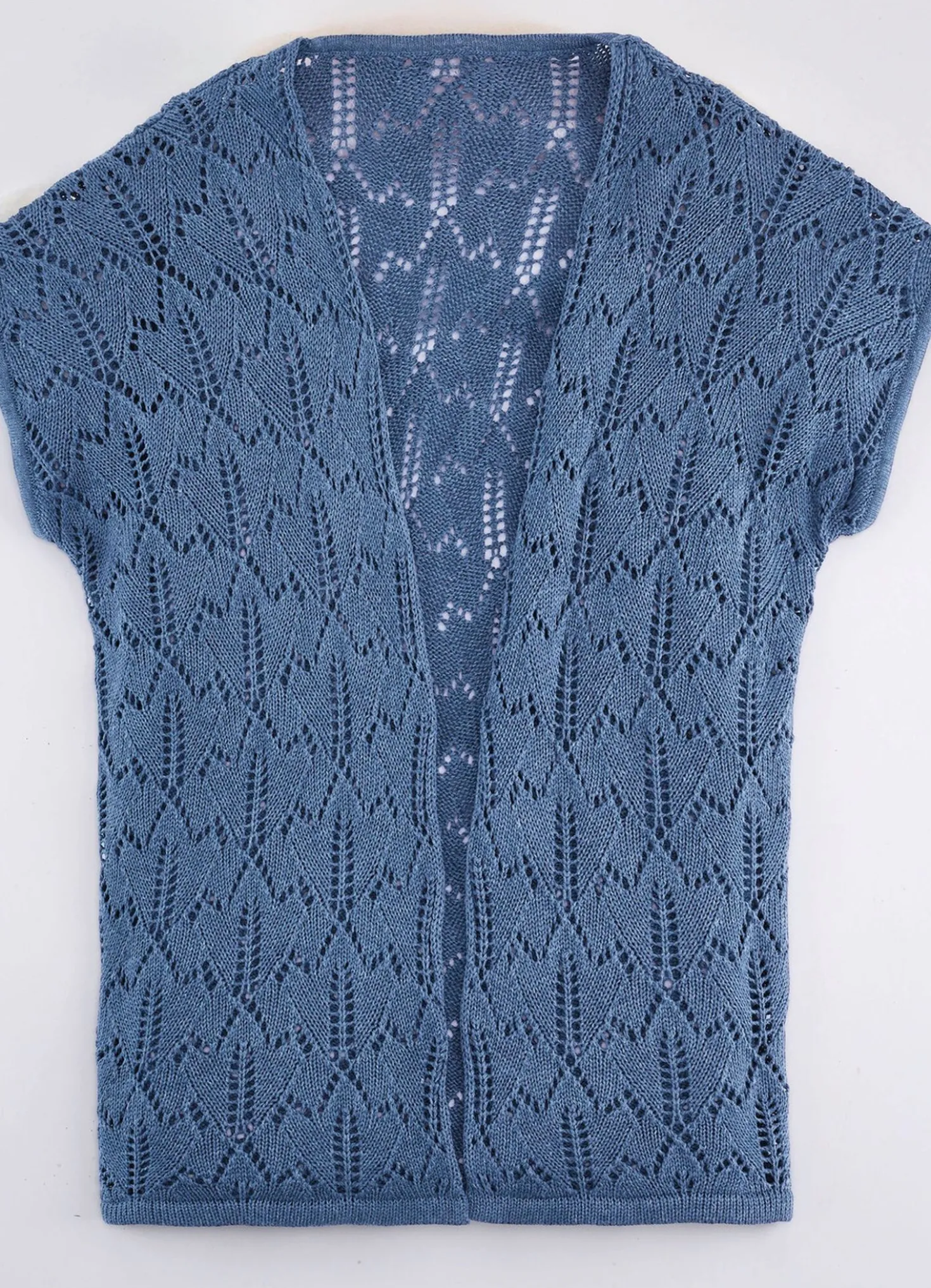 Strickweste mit Ajourmuster