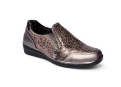 Stylischer Halbschuh im Leo-Look