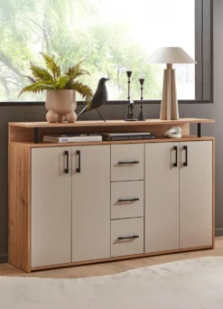 Stylisches Highboard