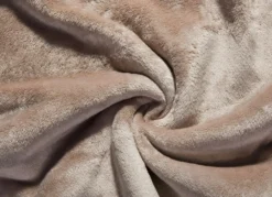 Superkuschelige Wohndecke in Teddyfleece-Qualität