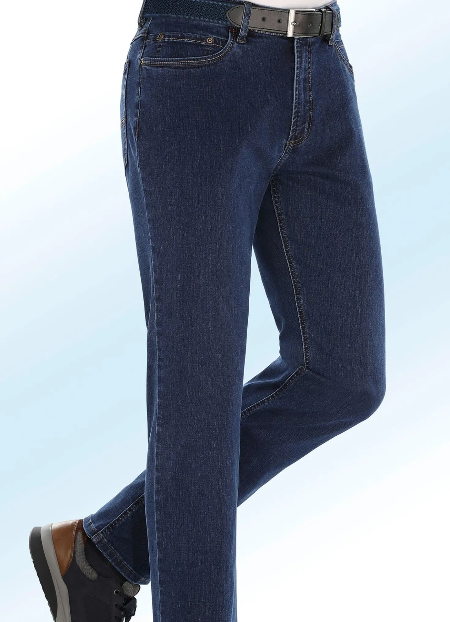 Superstretch-Jeans von „Suprax“ mit Gürtel