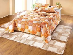 Tagesdecken und Kissenbezüge in Patchwork-Optik aus Baumwolle