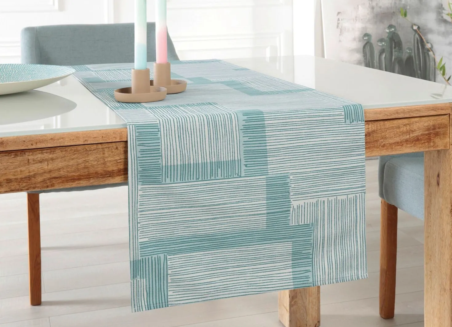 Tischdecke mit Fleckschutz-Ausrüstung
