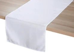 Tisch- und Raumdekoration mit Fleckenschutz-Ausrüstung