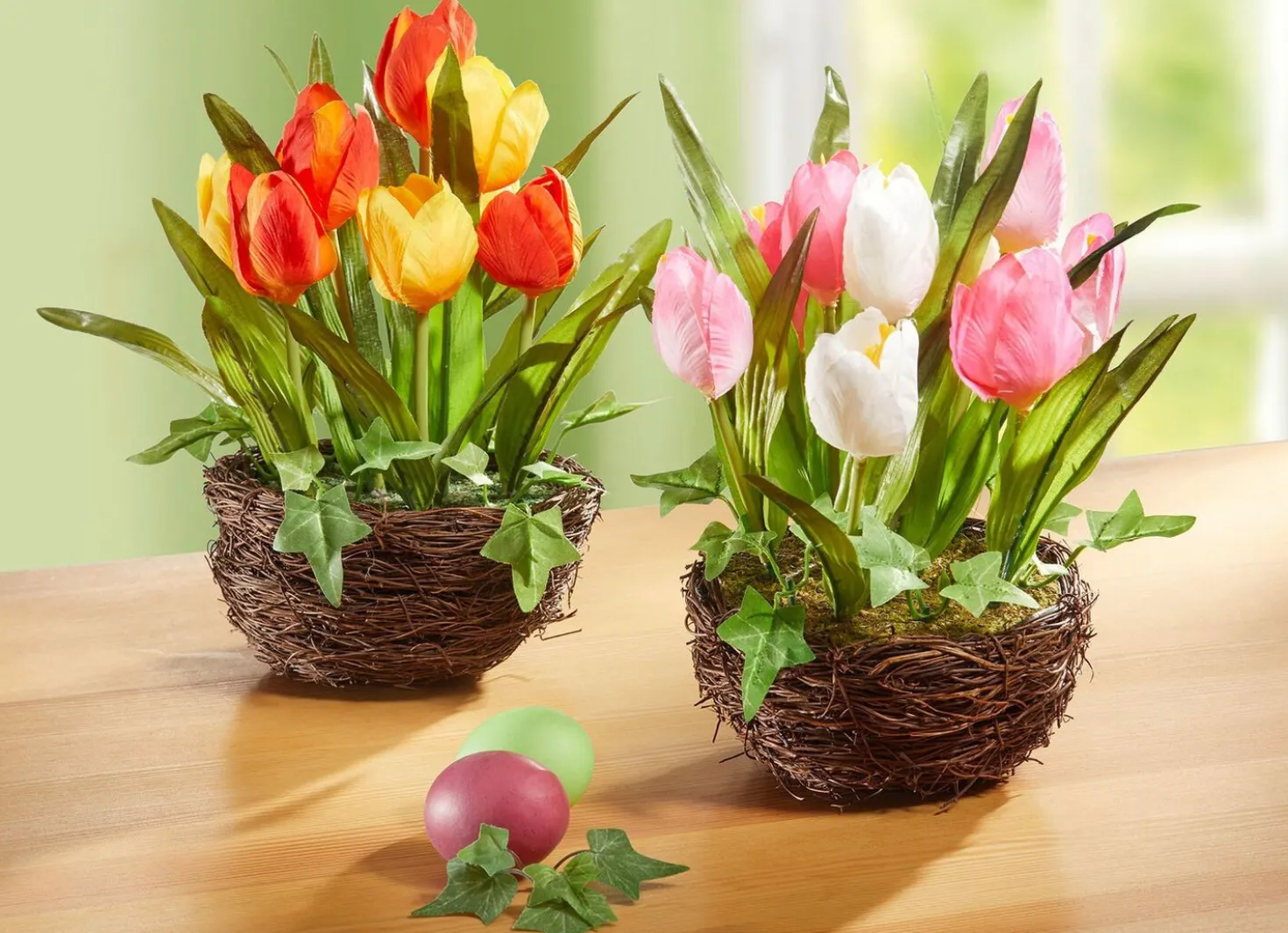 Tulpen im Weidekorb