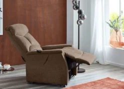TV-Sessel mit Motor und Aufstehhilfe