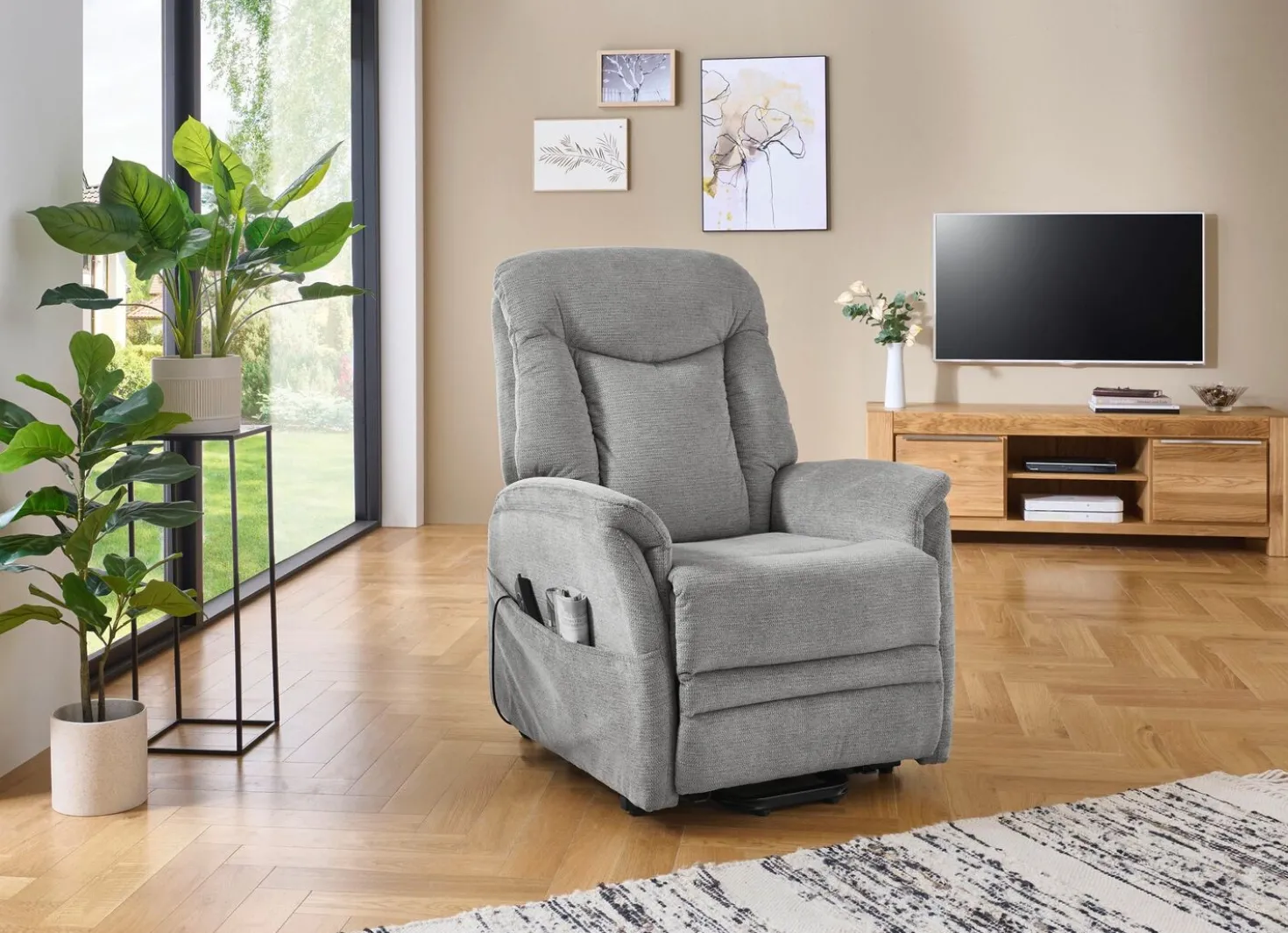 TV-Sessel mit Motor und Aufstehhilfe
