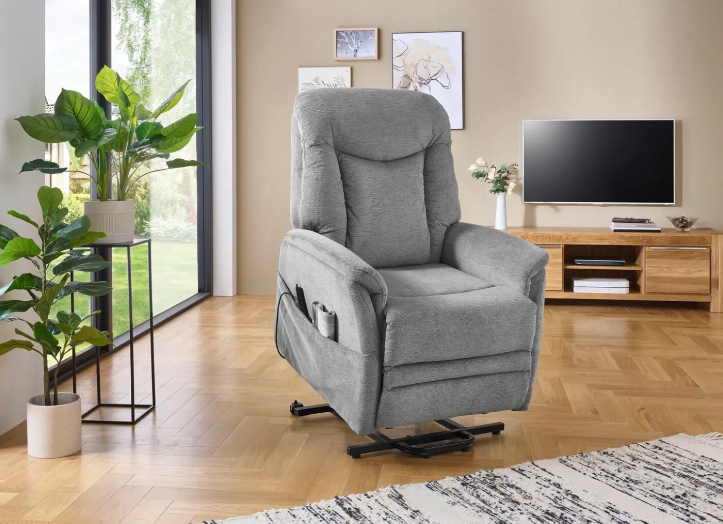 TV-Sessel mit Motor und Aufstehhilfe