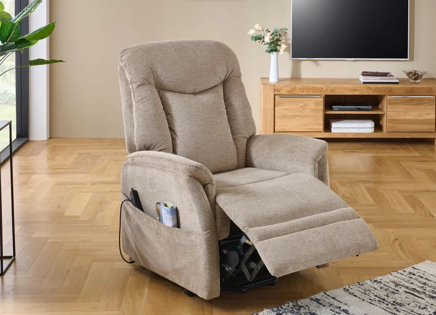 TV-Sessel mit Motor und Aufstehhilfe