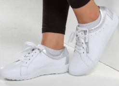 Waldläufer, bequeme Damen-Schnürschuhe, Weite K, mit herausnehmbarem Fußbett