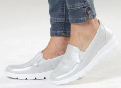 Waldläufer, bequeme Damen-Slipper, Weite H, mit herausnehmbarem Fußbett