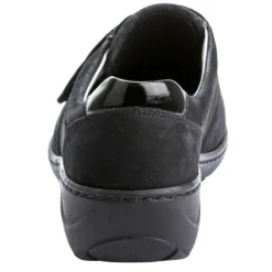 Waldläufer Slipper mit Stretchmaterial im Ballenbereich