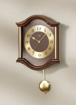 Wanduhr aus Holz