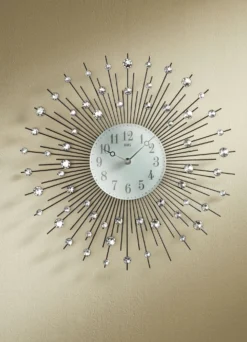 Wanduhr mit arabischen Ziffern